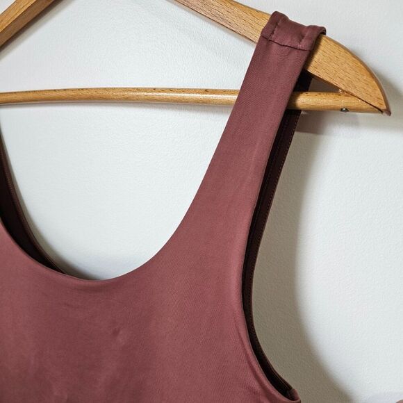 NWT EXPRESS SCOOP NECK BODY CONTOUR SCOOPNECK BODYSUIT TANK SIZE M - Picture 6 of 13